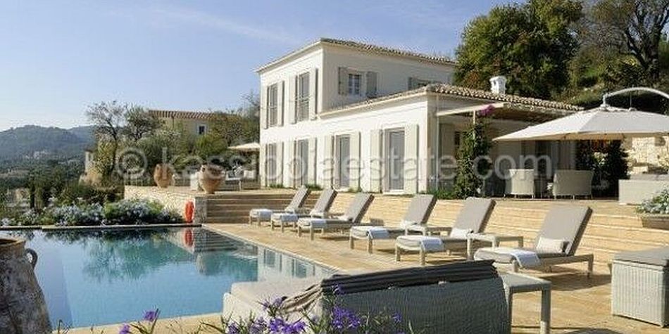 Luxury Villa in North-East Corfu